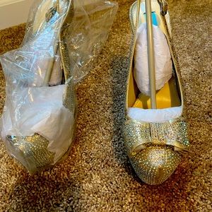 Blue by Betsey Johnson size 10.